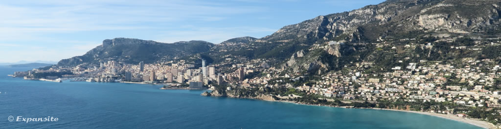 Vue aérienne de Monaco et Roquebrune Cap Martin