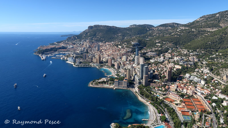 Vue aérienne de la principauté de Monaco
